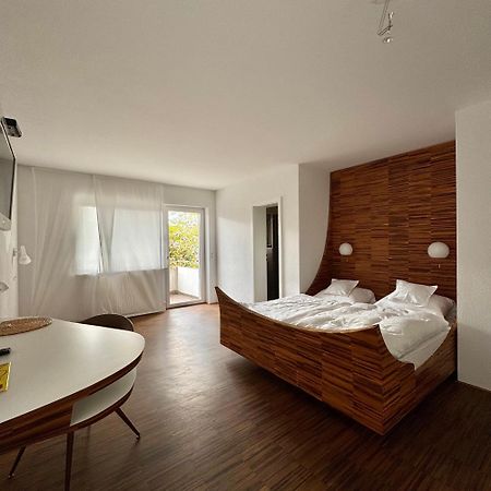 Hotel Milu لودفيغسبرغ المظهر الخارجي الصورة