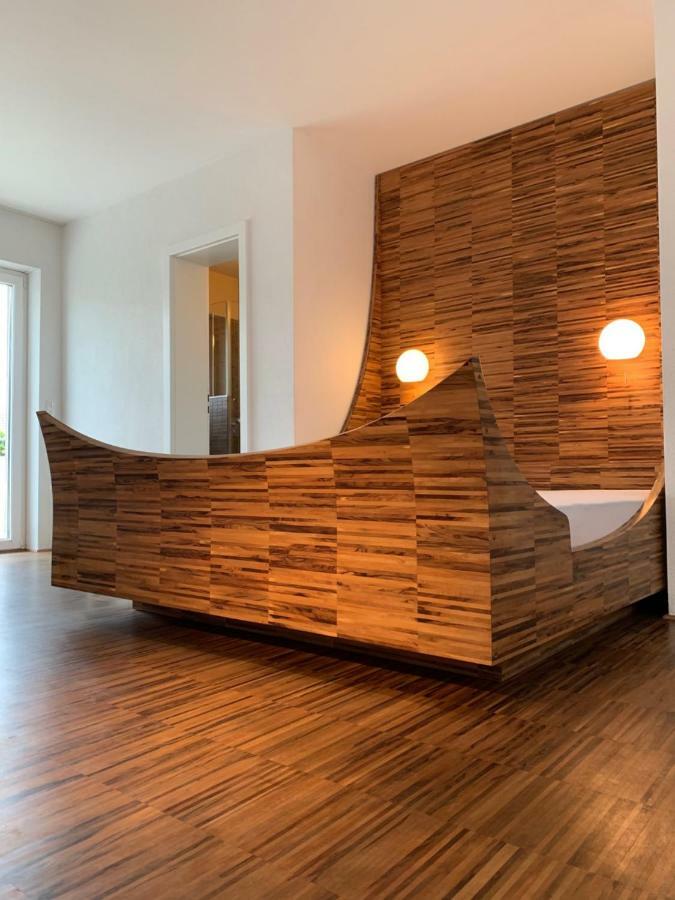 Hotel Milu لودفيغسبرغ المظهر الخارجي الصورة