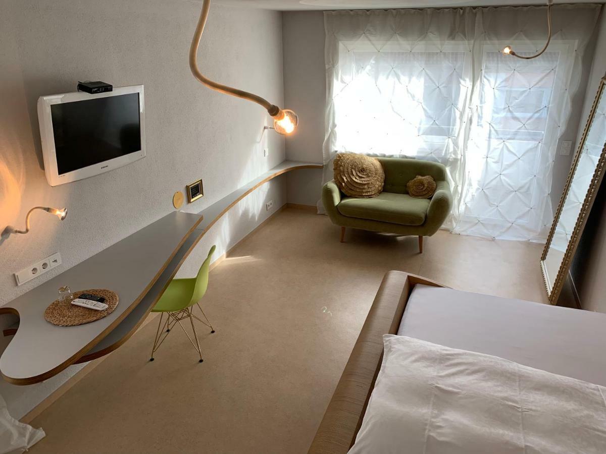 Hotel Milu لودفيغسبرغ المظهر الخارجي الصورة