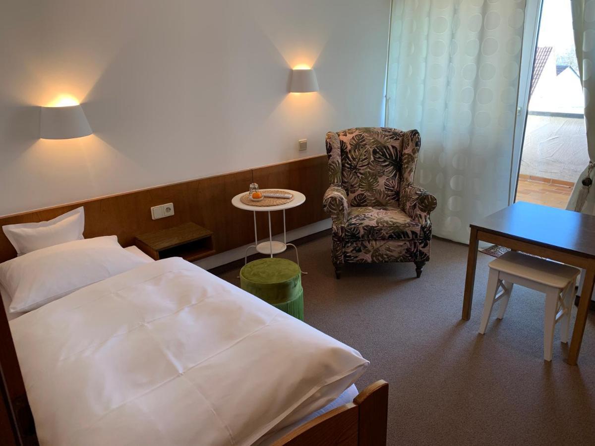 Hotel Milu لودفيغسبرغ المظهر الخارجي الصورة